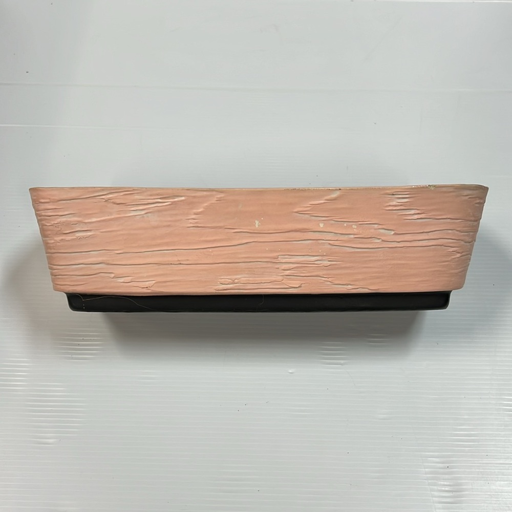 MCM Table centerpiece wood grain design